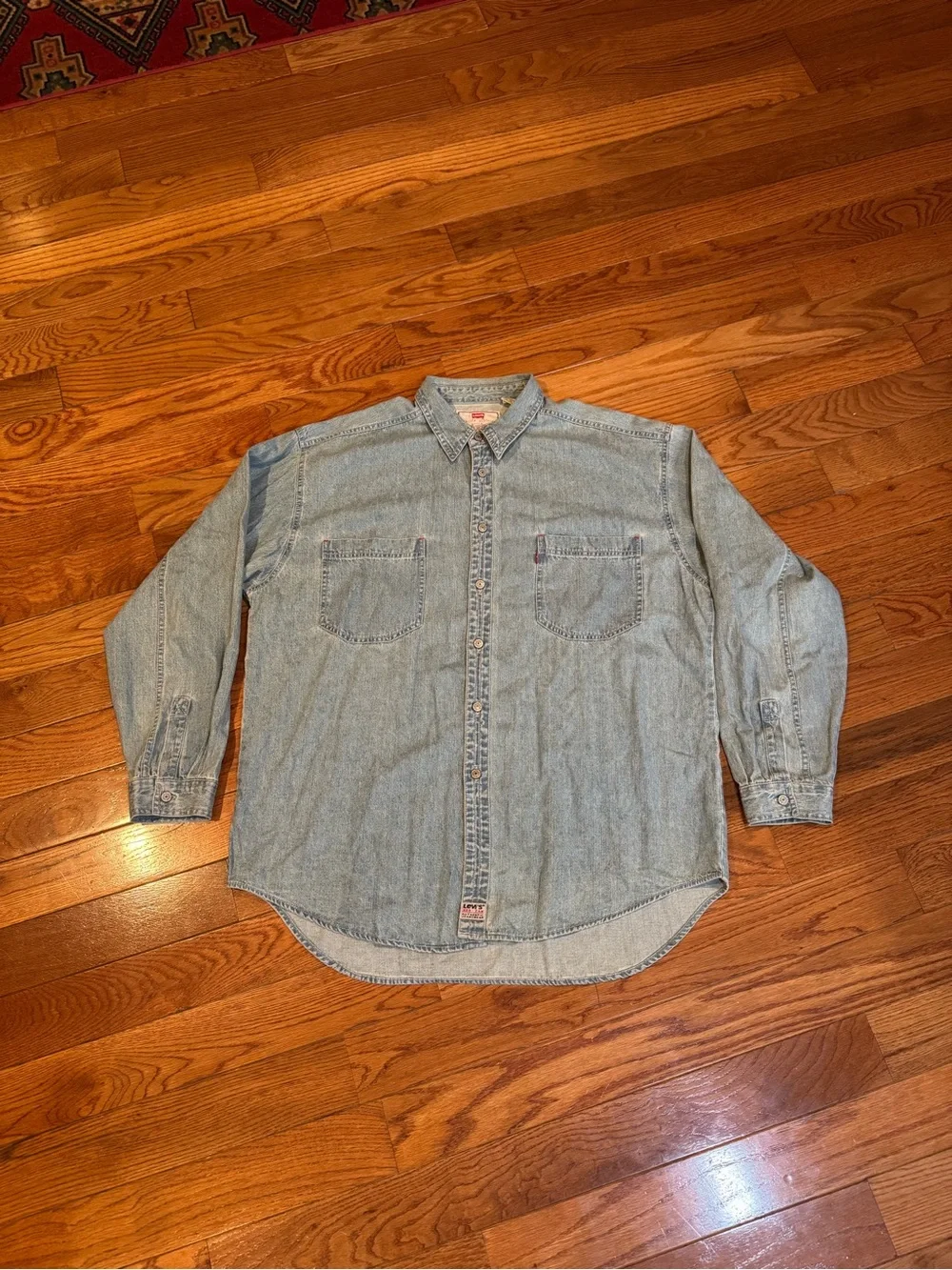 Vintage Levi’s Denim Button Up Shirt XL Light Wash 1996 Workwear Western